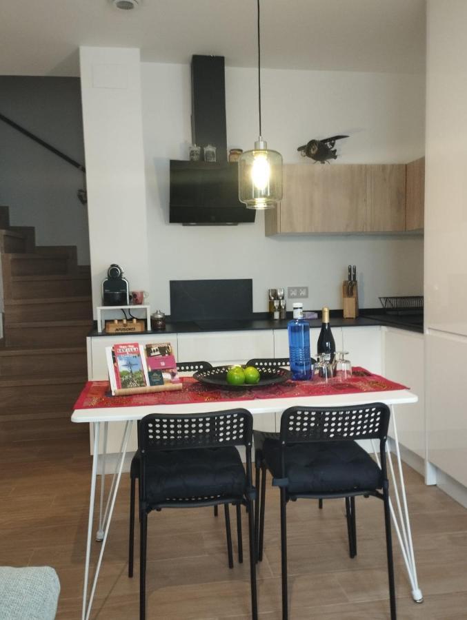 Atico Aire De Triana Apartment Sevilla Exterior foto